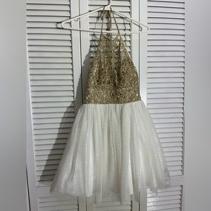 Halter top gold and White homecoming dress. Size 3/4